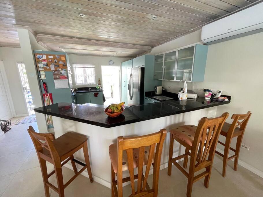 Nanpa, Luxury Family Three Bed Villa, St James West Coast, Private Pool Saint James Exterior photo