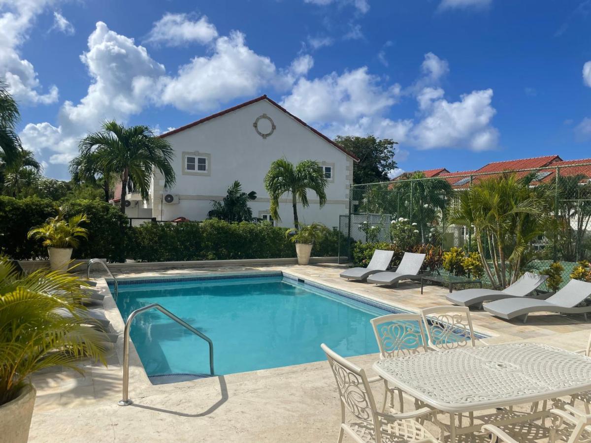 Nanpa, Luxury Family Three Bed Villa, St James West Coast, Private Pool Saint James Exterior photo